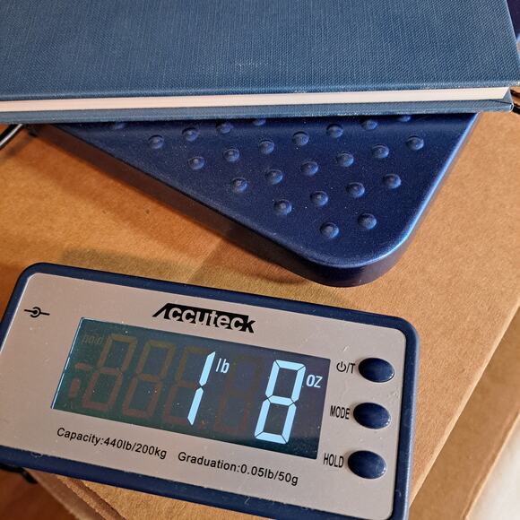 The Complete Book of Floorcloths: Techniques for Painting Canvas Rugs 1997 - Picture 12 of 12